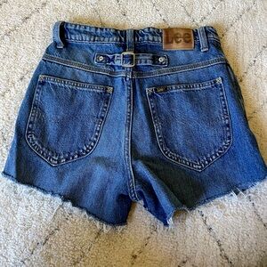 Lee Modern Vintage High Rise Cut Off Jean Shorts Medium Wash Sz 27